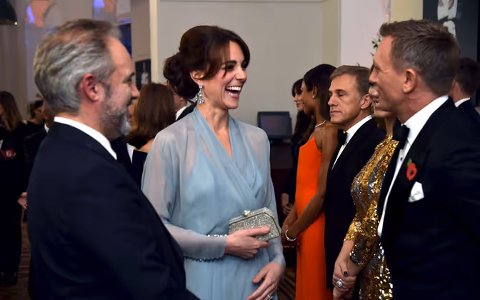 Charmant wie als James Bond: Daniel Craig brachte Herzogin Kate und Sam Mendes zum Lachen.