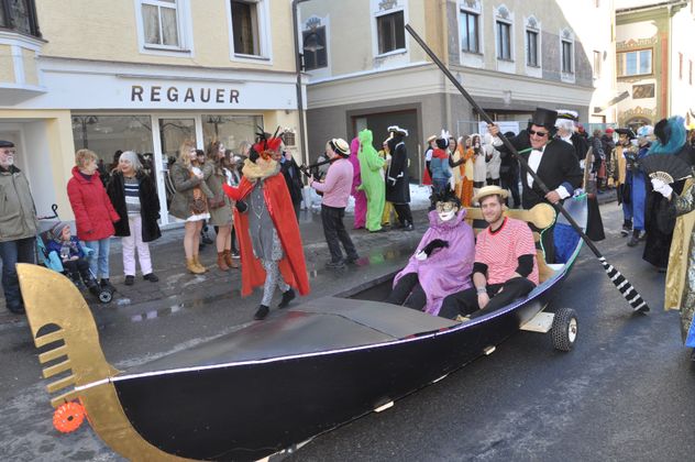 Unsinniger Donnerstag in Reutte.