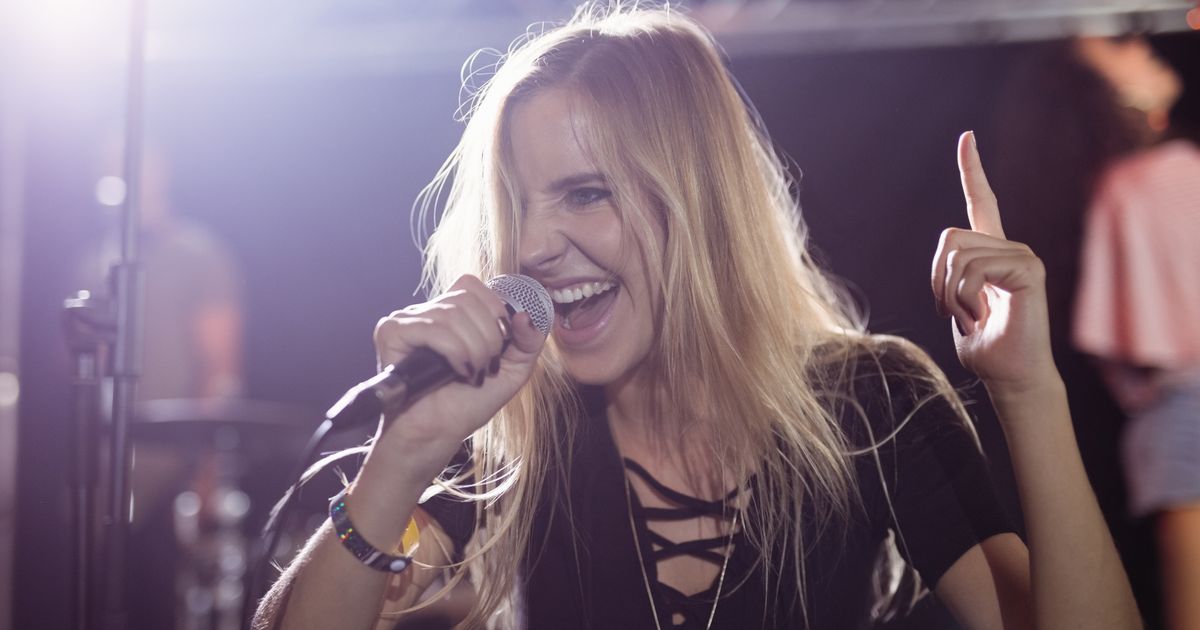 Bühne frei in Anras : Open Mic Session für Talente aus der Region | Tiroler Tageszeitung – Aktuelle Nachrichten auf tt . com