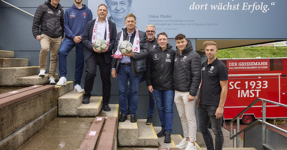 Posthume-Ehre-f-r-Fu-ballf-rderer-Oskar-Pfeifer-bekommt-Trib-ne-in-Imst