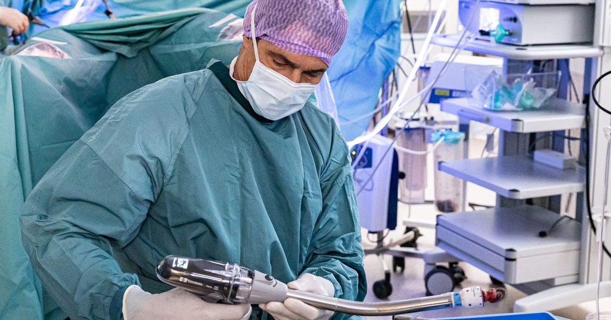 He performs bowel surgeries in St. Johann using a revolutionary stapling ...