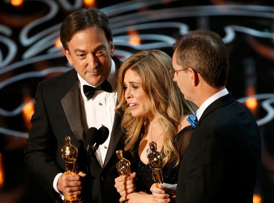 Bester animierter Film wurde Frozen. Den Preis nahmen Peter Del Vecho, Jennifer Lee and Chris Buck (v.l.) entgegen.