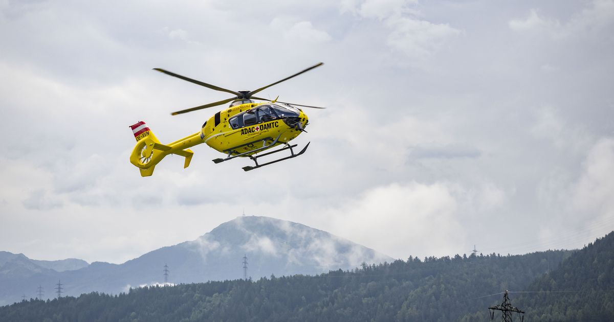 Arbeiter-26-rutschte-in-Westendorf-auf-Dach-aus-und-st-rzte-zehn-Meter-in-die-Tiefe