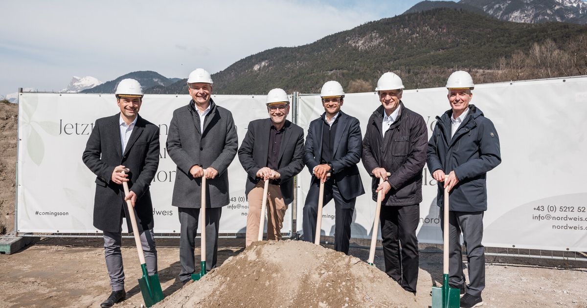 Neues-Gewerbeprojekt-Spatenstich-f-r-luva-office-in-Zirl