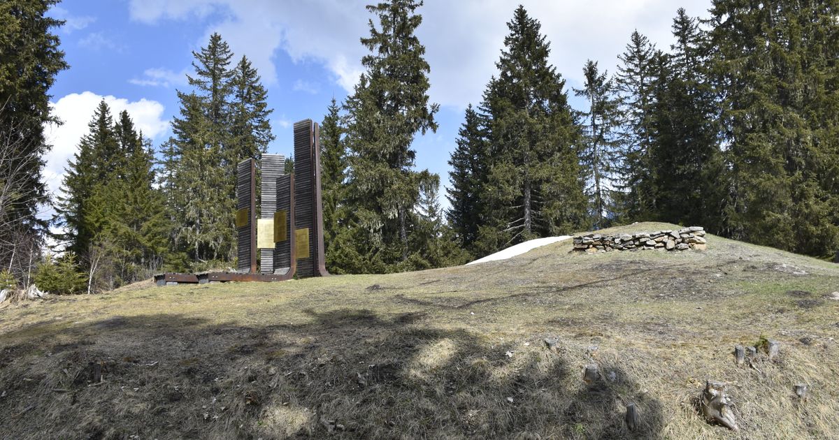 Arch-ologische-F-hrung-am-Piller-Sattel-Einblicke-in-ein-pr-historisches-Heiligtum