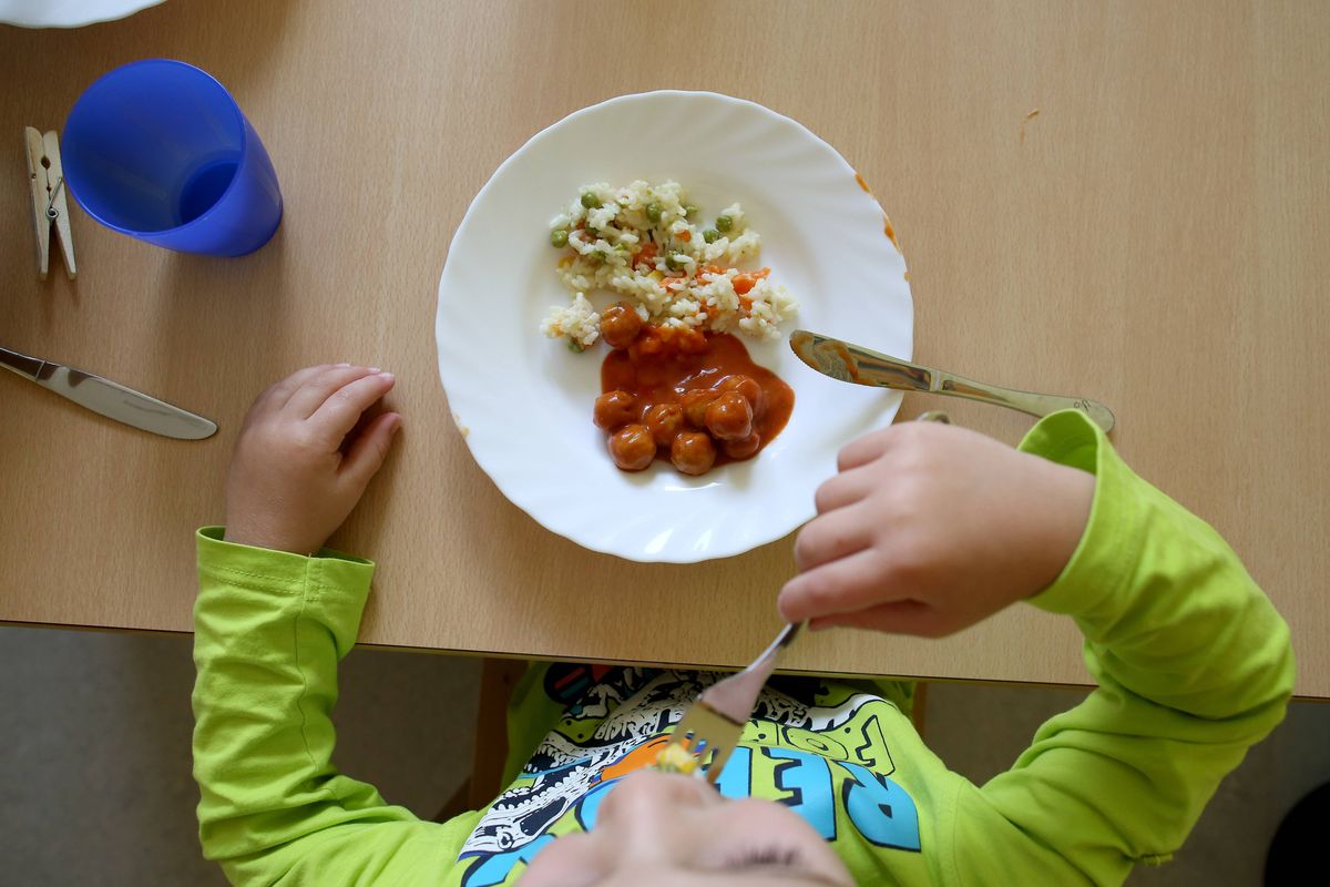 NEOS üben Kritik am Aus für Schulassistenz und Freizeitbetreuung in Kufstein