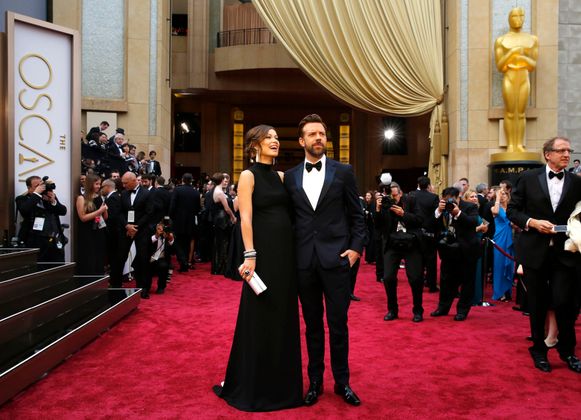 Top: Kollegin Olivia Wilde machte es im schlichten Valentino-Schwarz besser. Im Bild mit Jason Sudeikis.