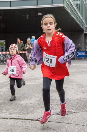 #121 Isabella und #136 Marie