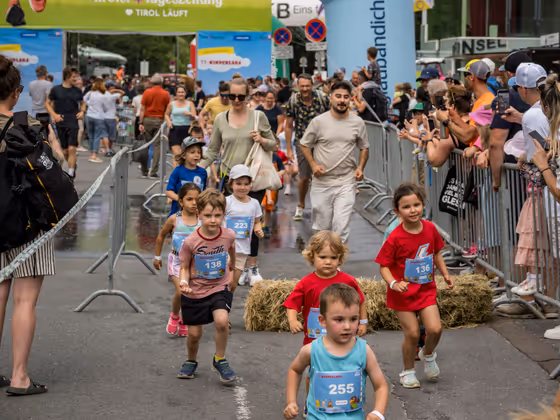 Klasse bis 6 Jahre (Äffchen - 800m)
