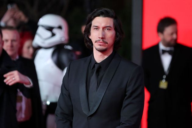 Adam Driver wandelt auf den Spuren von Darth Vader.