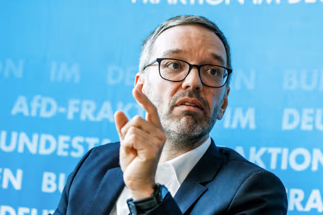„Anschober erweist sich wieder einmal als fleischgewordener Pullfaktor." - Der grüne Sozialminister mit seinem Wunsch nach einem Neustart der EU-Marinemission "Sophia" ist für FPÖ-Klubobmann Herbert Kickl ein fleischgewordener Albtraum.