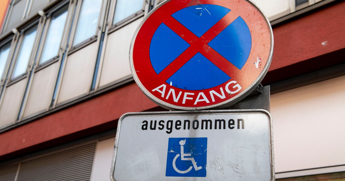 Mit-fremdem-Ausweis-unterwegs-Wenn-auch-andere-auf-Parkpl-tzen-f-r-Behinderte-stehen