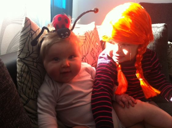 Lilly und Emma aus Hall.