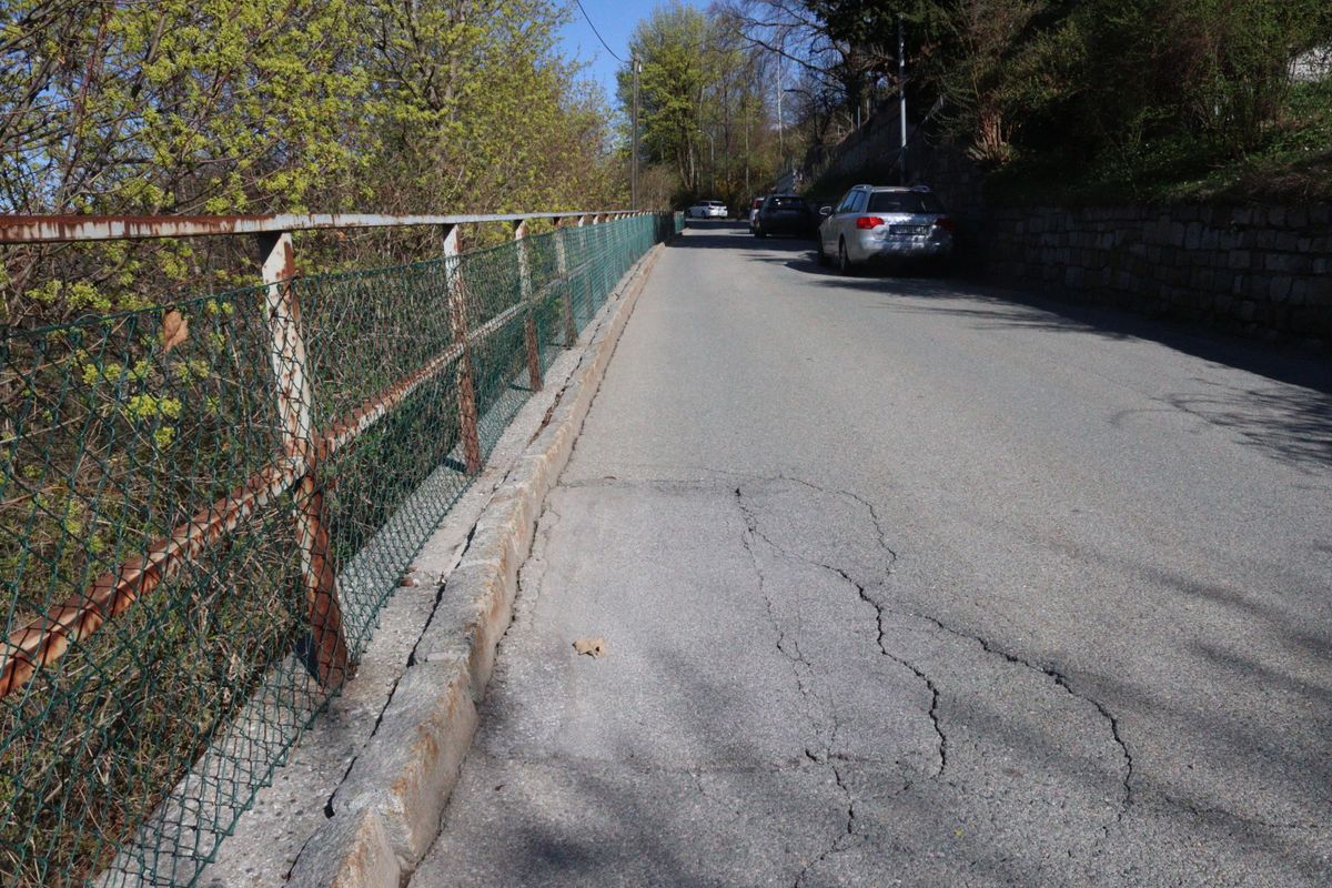 Stützmauer am Bergisel muss saniert werden, Beeinträchtigungen für Anrainer