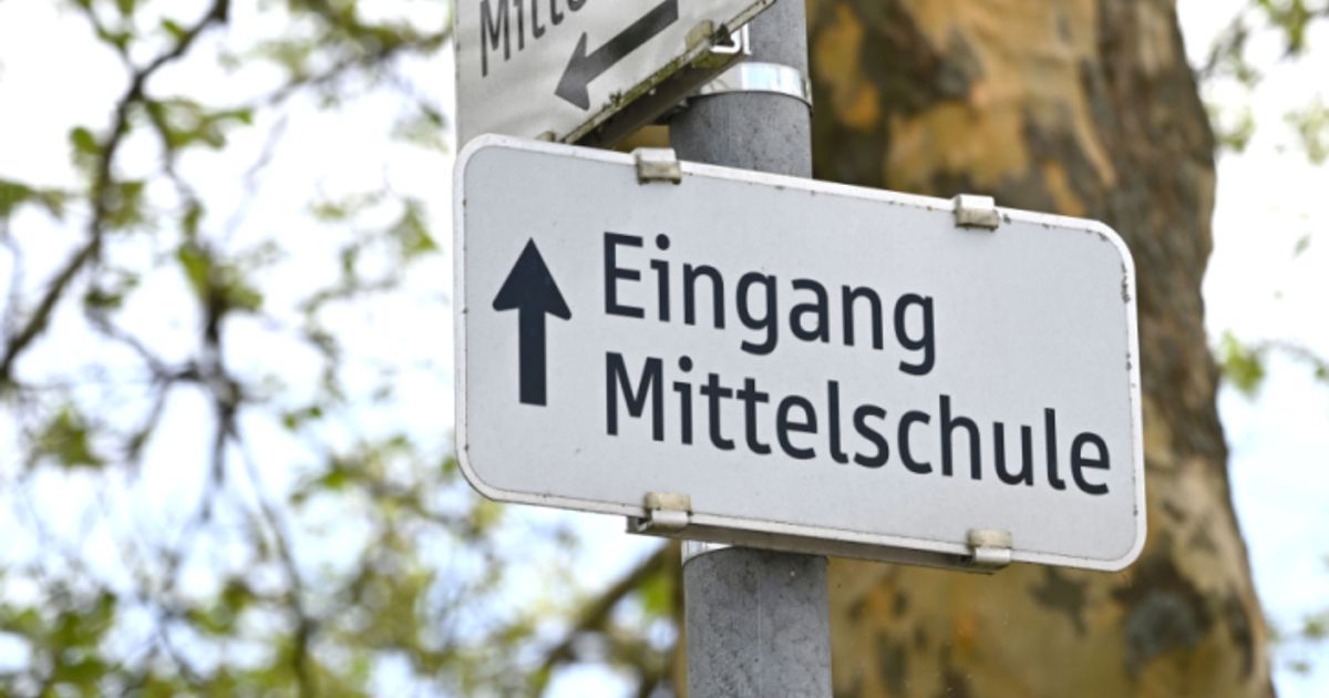 Mittelschulen-mit-schwierigeren-Rahmenbedingungen