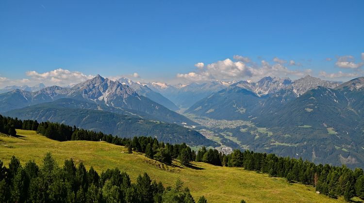 Der Blick vom Patscherkofel ins Stubaital