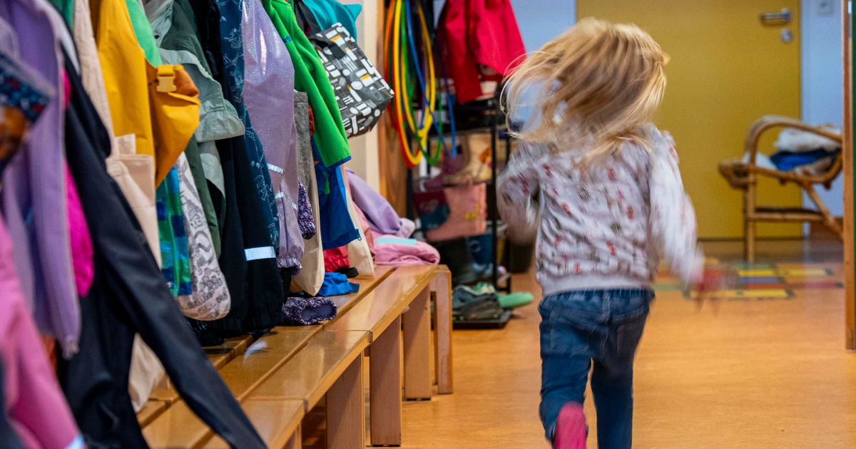 Streit-um-Arbeitszeiten-in-Tiroler-Kinderg-rten-bleibt-L-hne-noch-offen