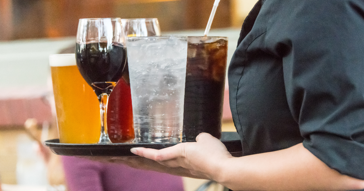 Getr-nkepreise-weiter-gestiegen-So-viel-kosten-Bier-Cola-und-Co-in-Tiroler-Lokalen