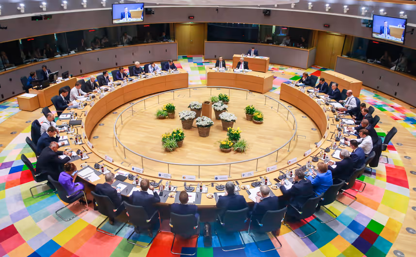 Wer folgt auf Juncker? Kraftprobe zwischen EU-Parlament und EU-Chefs