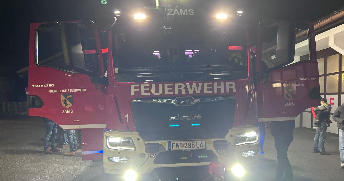 Eine-Dreiviertel-Million-auf-R-dern-Traumauto-der-Feuerwehr-Zams-sorgt-f-r-Aufsehen