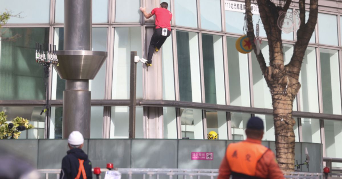 US-Freeclimber-startet-Wolkenkratzer-Aktion-in-Taiwan