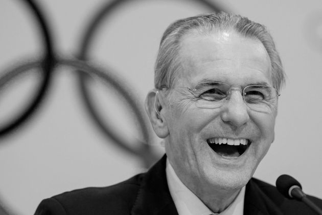 29. August: JACQUES ROGGE (✞ 79) | Der frühere Präsident des Internationalen Olympischen Komitees (IOC, 2001–2013) übernahm den Dachverband in dessen größter Krise. Der Belgier und promovierte Chirurg musste das durch einen Korruptionsskandal belastete Image der Weltorganisation des Sports verbessern. Unter anderem verschärfte er den Kampf gegen Doping.