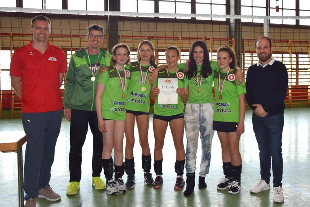 Lachende Gesichter nach dem U14-Titel beim SV Raika Natters.