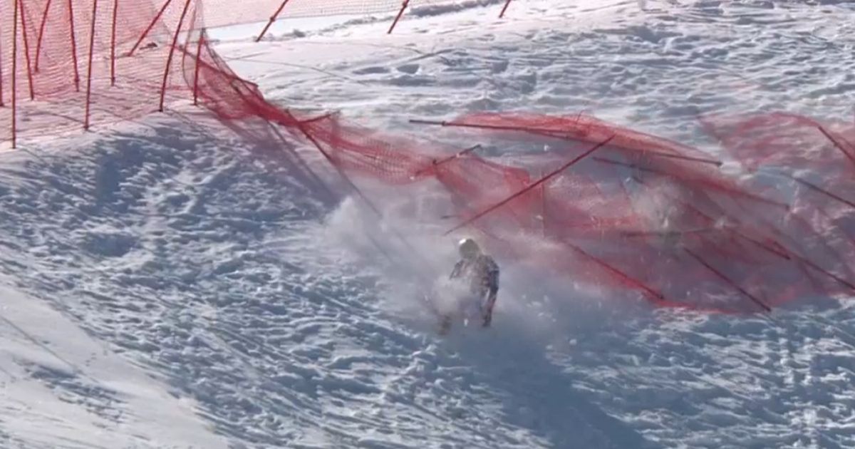 Wilder-Abflug-Franzose-kracht-bei-Weltcup-Abfahrt-durch-alle-Sicherheitsz-une