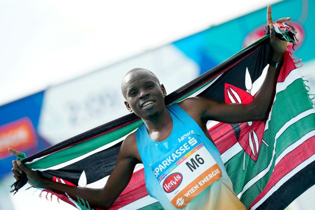 Marathon-Sieger Samwel Mailu (KEN).
