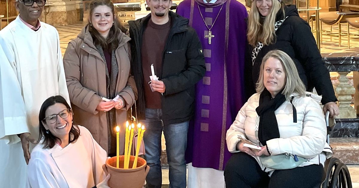 Licht-st-rker-als-die-Nacht-Bischof-Glettler-und-seine-Botschaft-zu-Weihnachten