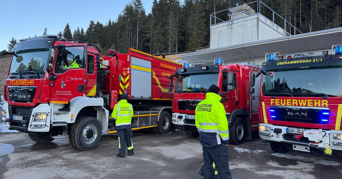 Wasserversorgung-war-wieder-unterbrochen-Tankfahrzeuge-f-llen-Hochbeh-lter-in-Reith-auf