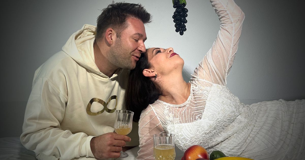 Zwischen-Himmel-und-Erde-Stadttheater-Kufstein-bringt-Moli-res-Amphitryon-auf-die-B-hne