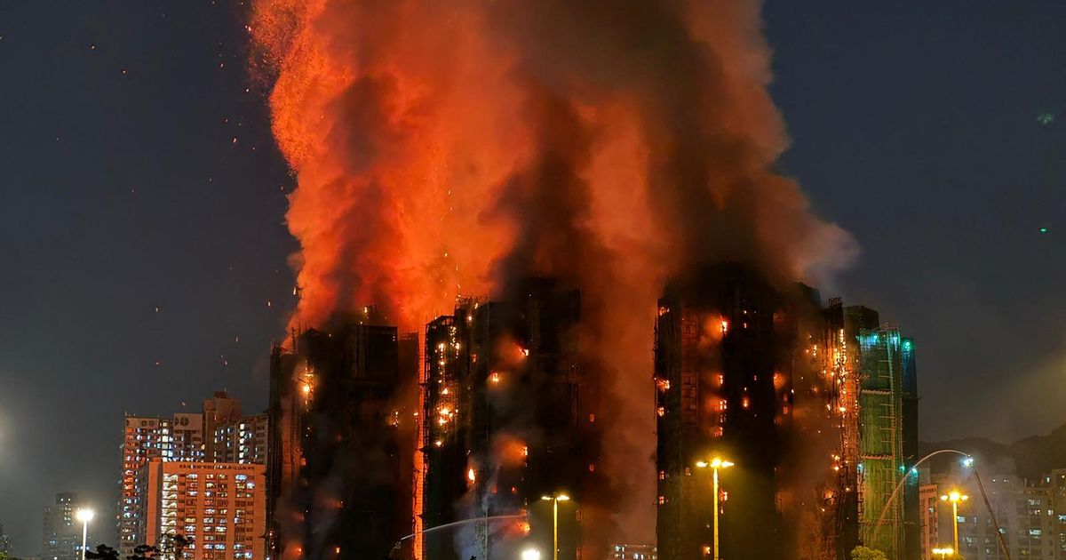 mehrere-hochh-user-in-flammen-mindestens-13-tote-in-hongkong