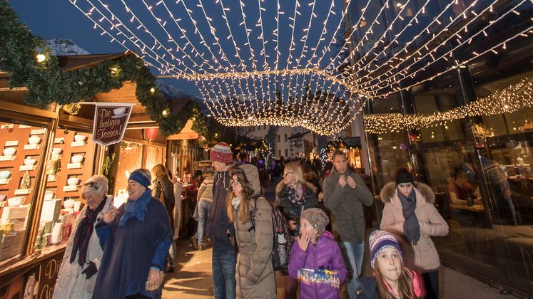 Der Christkindlmarkt am Marktplatz.