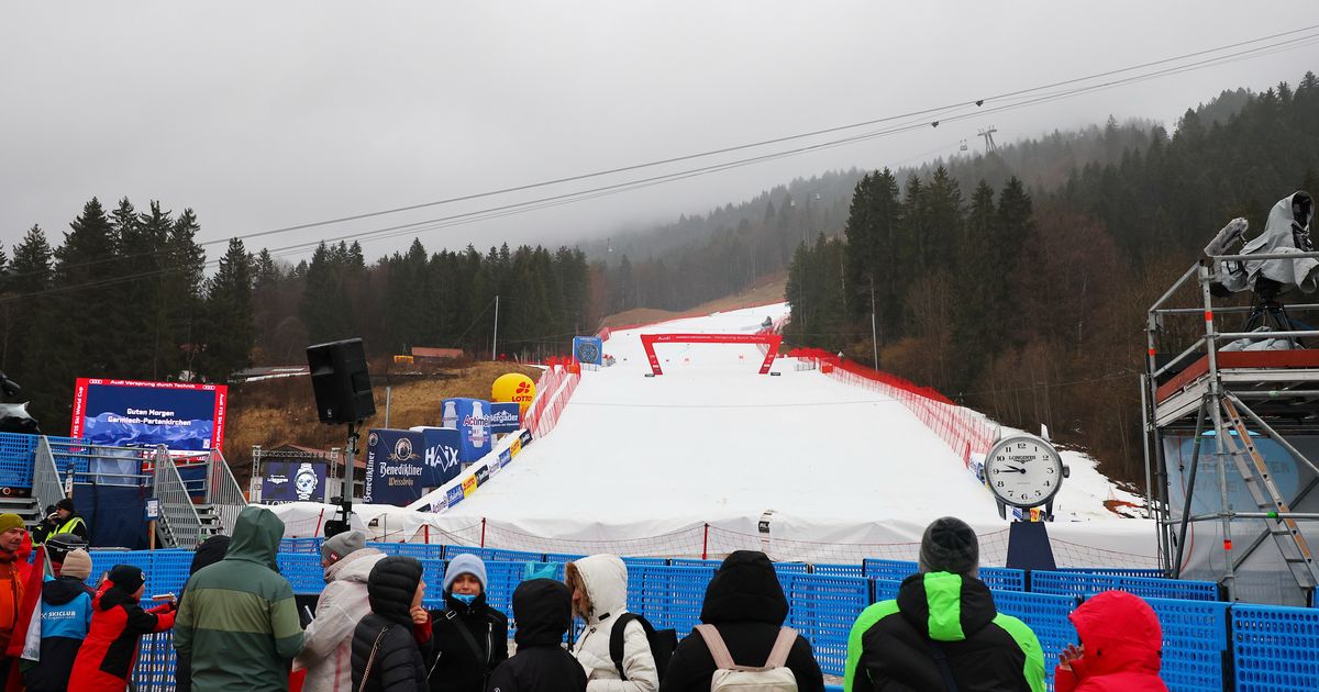 Nebel-als-Spielverderber-Start-des-Super-G-der-Herren-in-Garmisch-verschoben