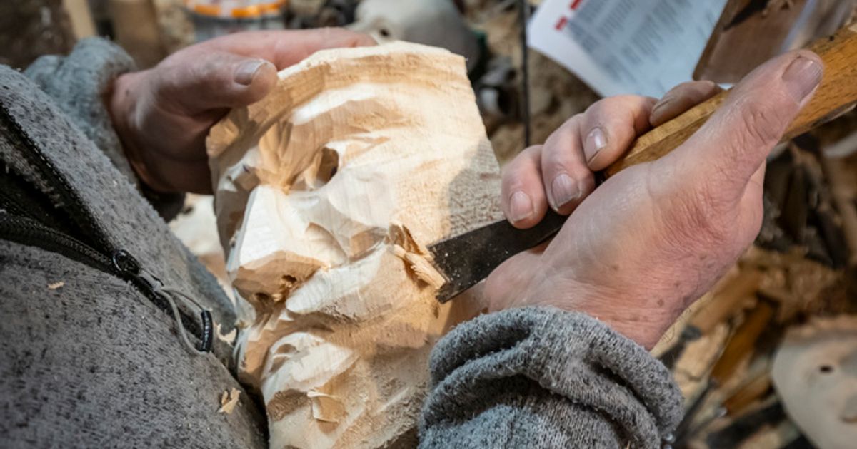 Tiroler-verkaufte-Brauchtumsmasken-schnitzte-sie-aber-nicht