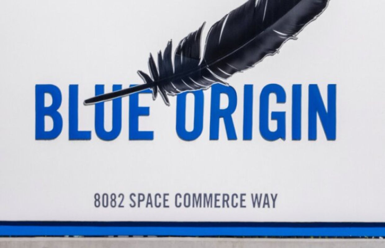 Blue-Origin-Rakete bei Test auf der Startrampe explodiert