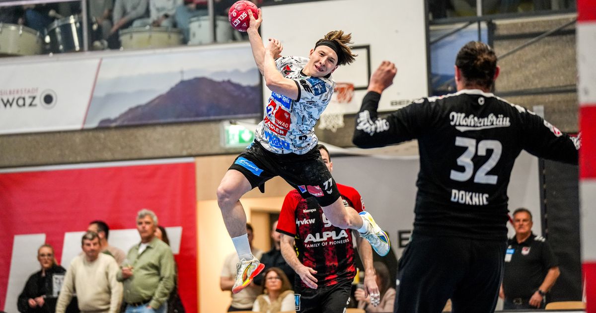 Tiroler-Handballer-feierten-einen-Sieg-mit-Ausrufezeichen