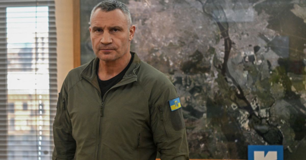Schwere-russische-Luftangriffe-auf-Kiew-und-weitere-St-dte