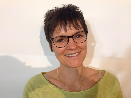 Roswitha Eller (Innsbruck): „Der Film hat mir überhaupt nicht gefallen, er hat einfach keine Handlung gehabt. Monica Bellucci als Bond-Girl war gut, aber ihr Auftritt zu kurz."