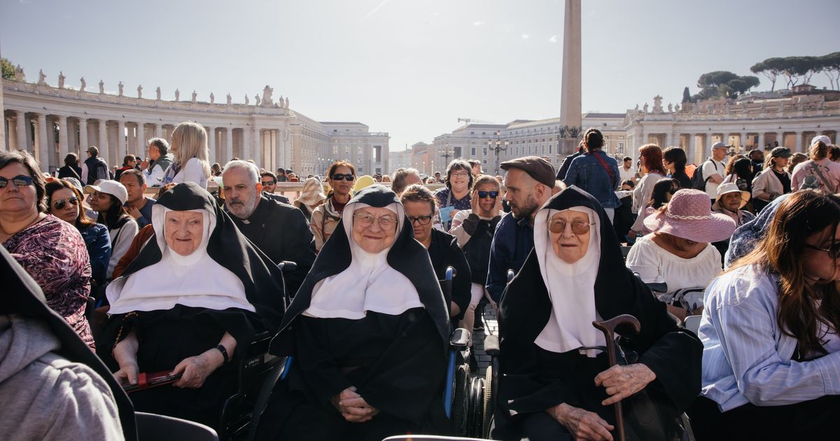 Herzenswunsch-erf-llt-Nonnen-von-Goldenstein-bei-Papst-Leo-in-Rom