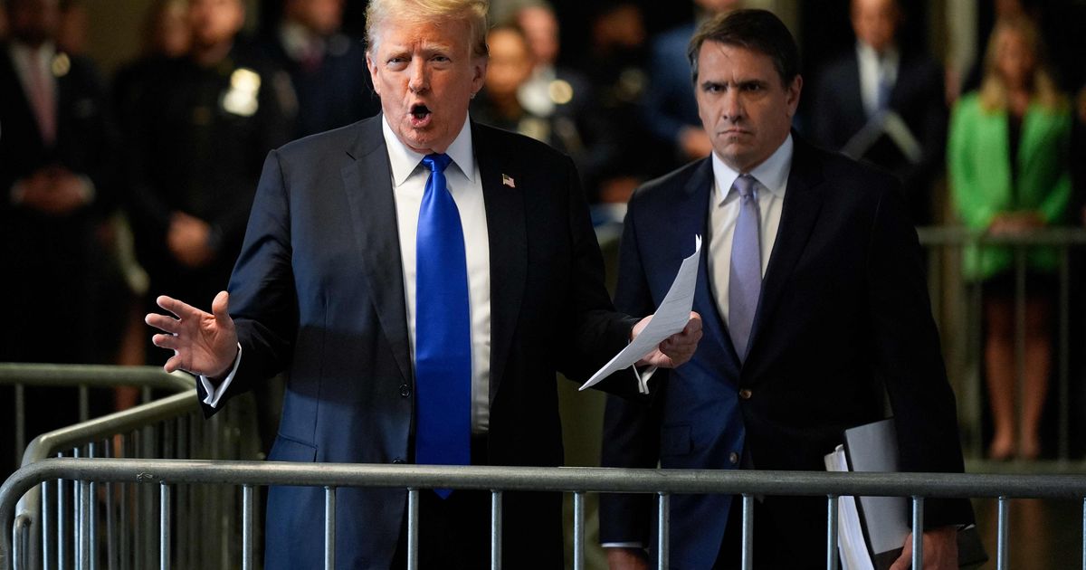 Wie-Trump-sich-selbst-und-loyale-Kriminelle-aus-der-Staatskasse-versorgt