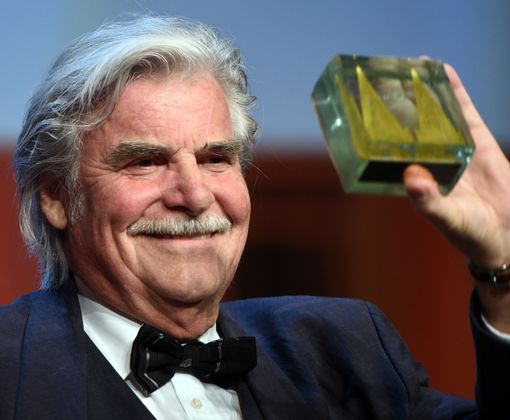 im selben Jahr wurde er in Köln (Nordrhein-Westfalen) bei der Verleihung der "International Film Awards NRW" mit dem "International Actors Award.Cologne" ausgezeichnet.