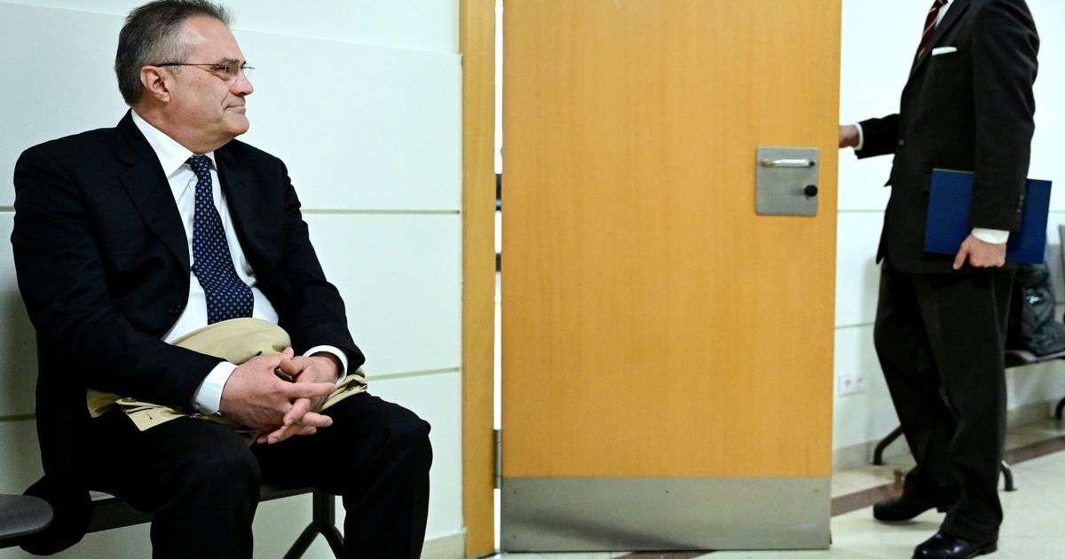 Geheimbericht-und-Entlastungszeuge-Prozess-um-die-Weitergabe-der-Giftformel