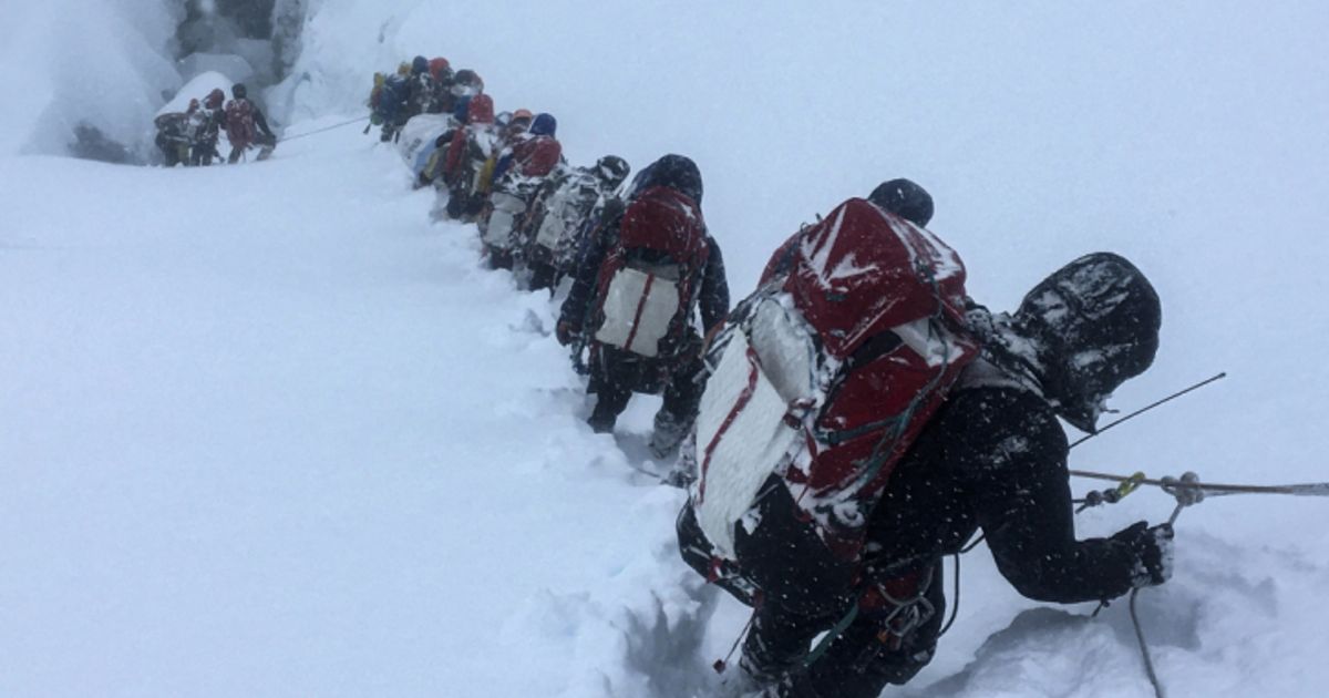 Mount-Everest-Rekordzahl-an-Kletterzulassungen