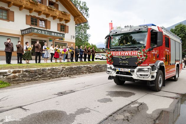 2025 07 19, Segnung Tanklöschfahrzeug  Feuerwehr Ainet, FF