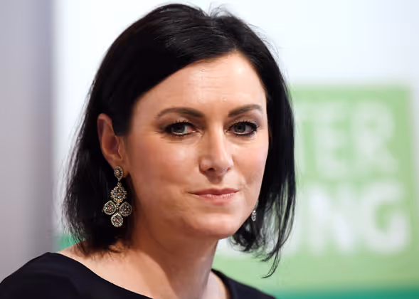 „Aber in Wien grüßt nie jemand zurück." – Landkind Elisabeth Köstinger (ÖVP) und die Kälte der Bundeshauptstadt.