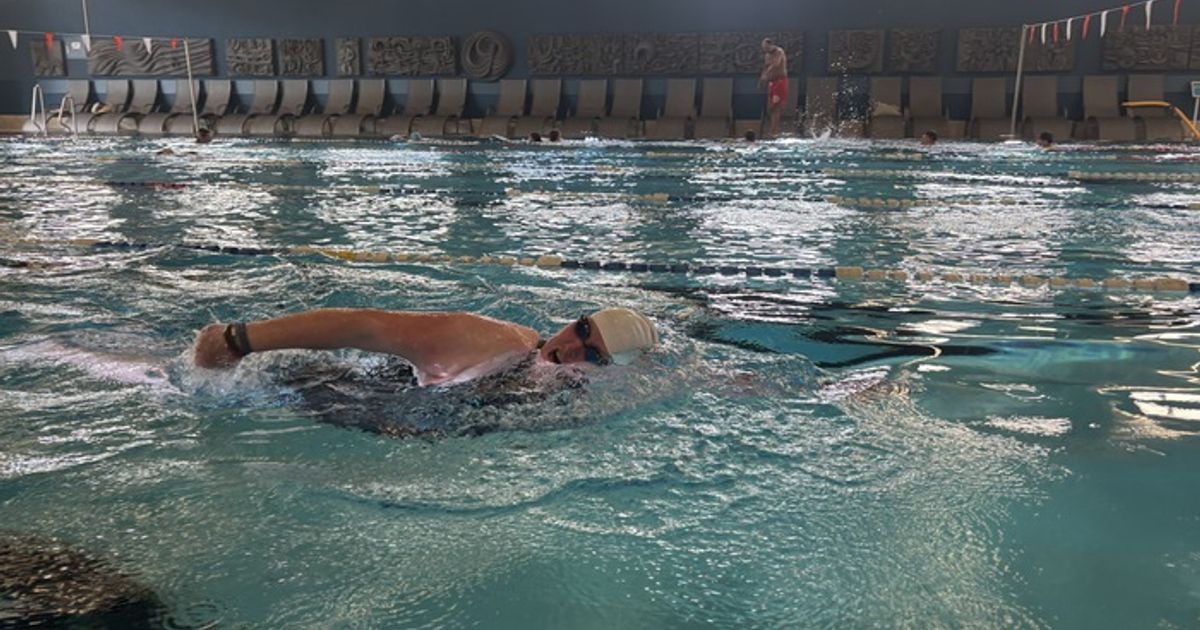 Bahnen-statt-Barrieren-Para-Sportlerin-Yvonne-Wolf-schwimmt-gro-en-Zielen-entgegen