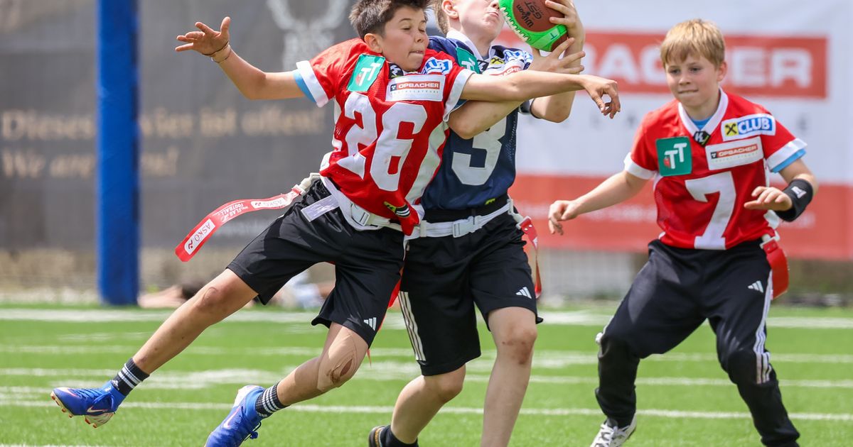 Flag-Football-boomt-in-Tirol-Siegreiche-Teams-strahlten-bei-der-Schulmeisterschaft