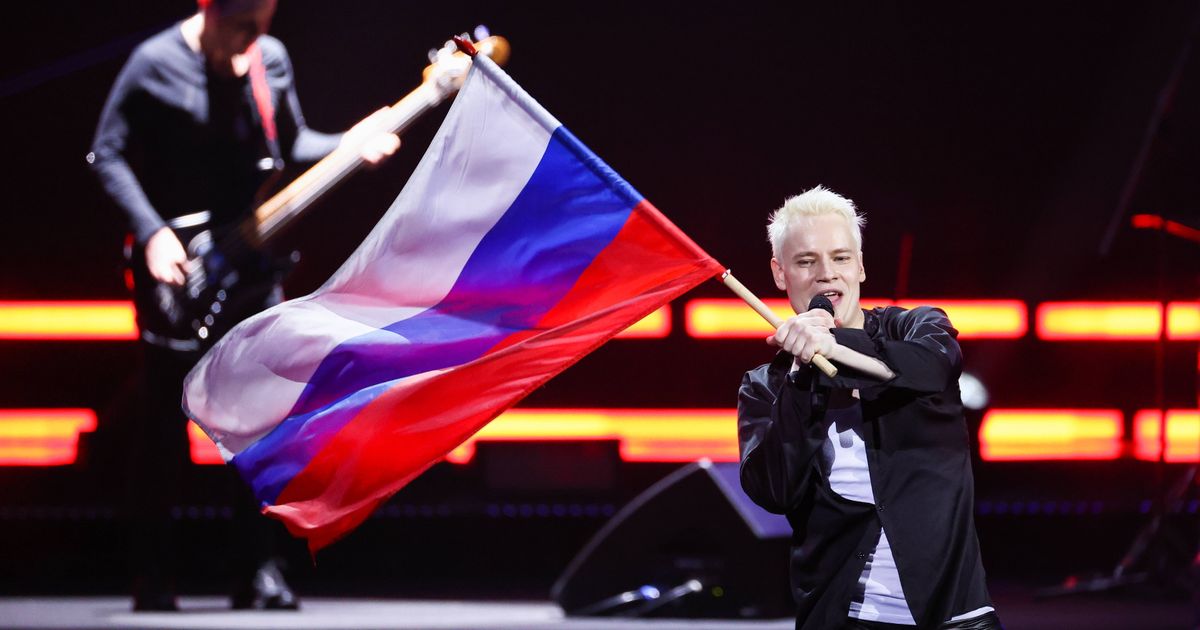 Gesch-ftst-chtige-K-nstler-trommeln-f-r-Putin-und-seinen-Krieg